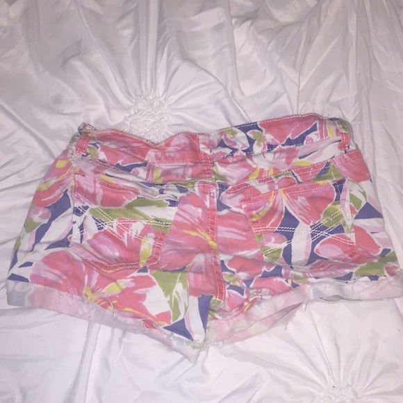 TROPICAL SUMMER FLOWER PRINT AERO SHORTS - Picture 2 of 4